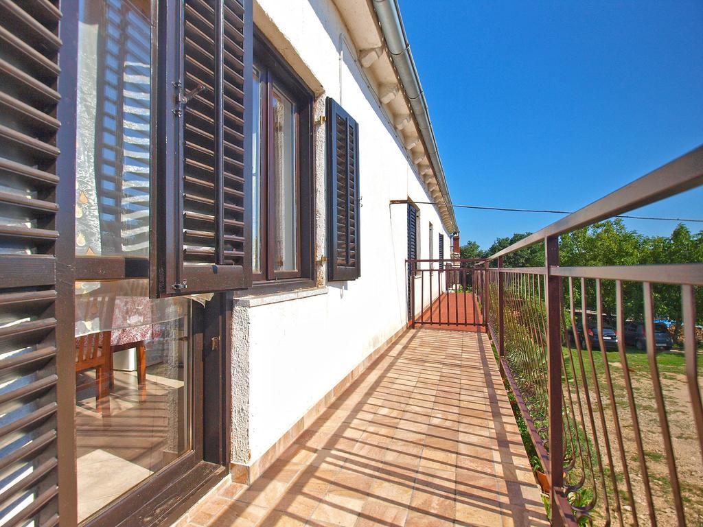 Peresiji House Sandra 1430 מראה חיצוני תמונה